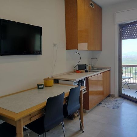 D&P Suites 1 Salemi Bagian luar foto