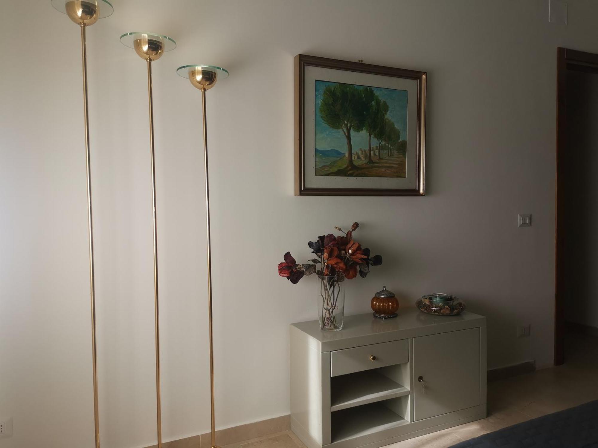 D&P Suites 1 Salemi Bagian luar foto