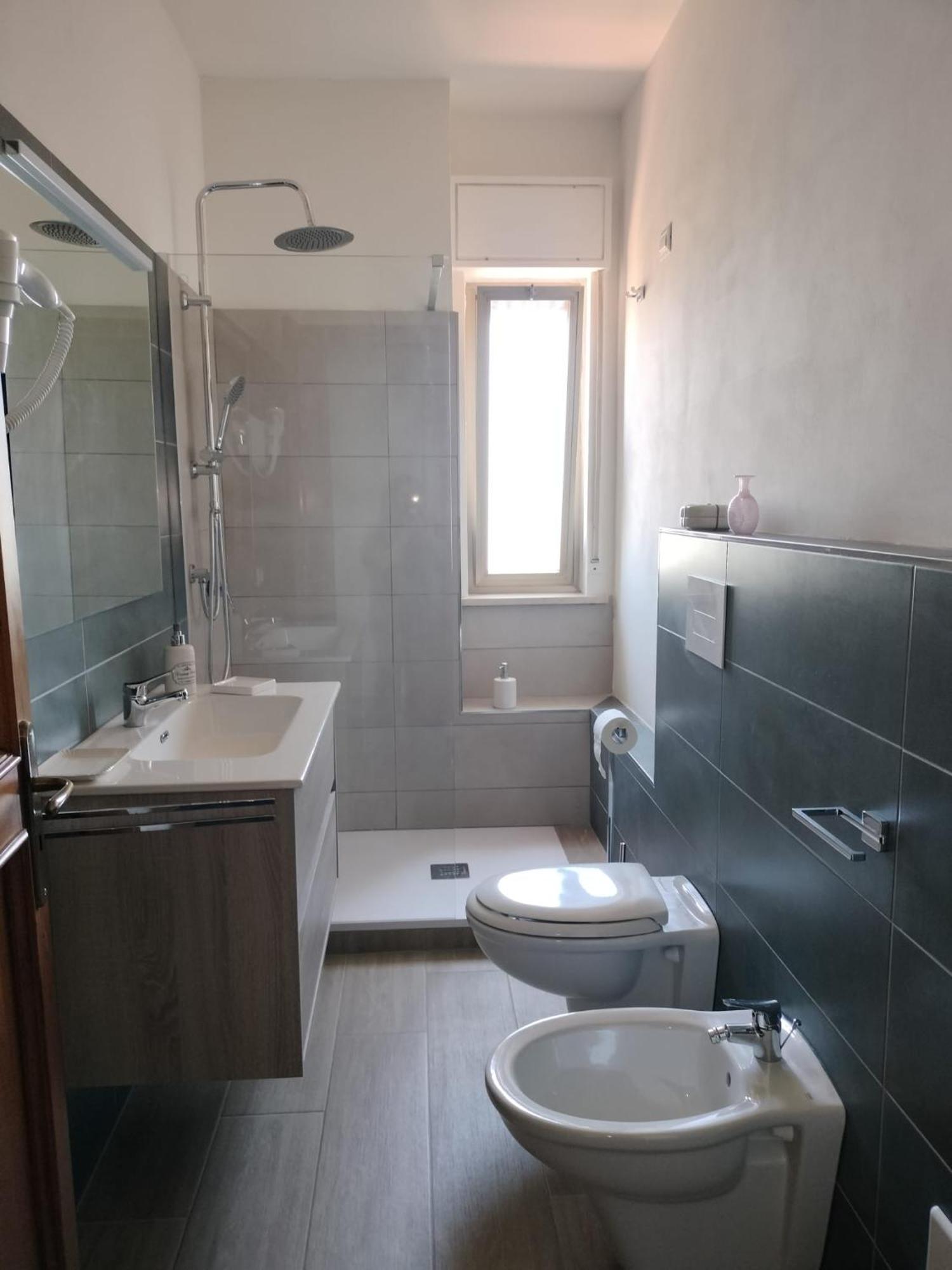 D&P Suites 1 Salemi Bagian luar foto