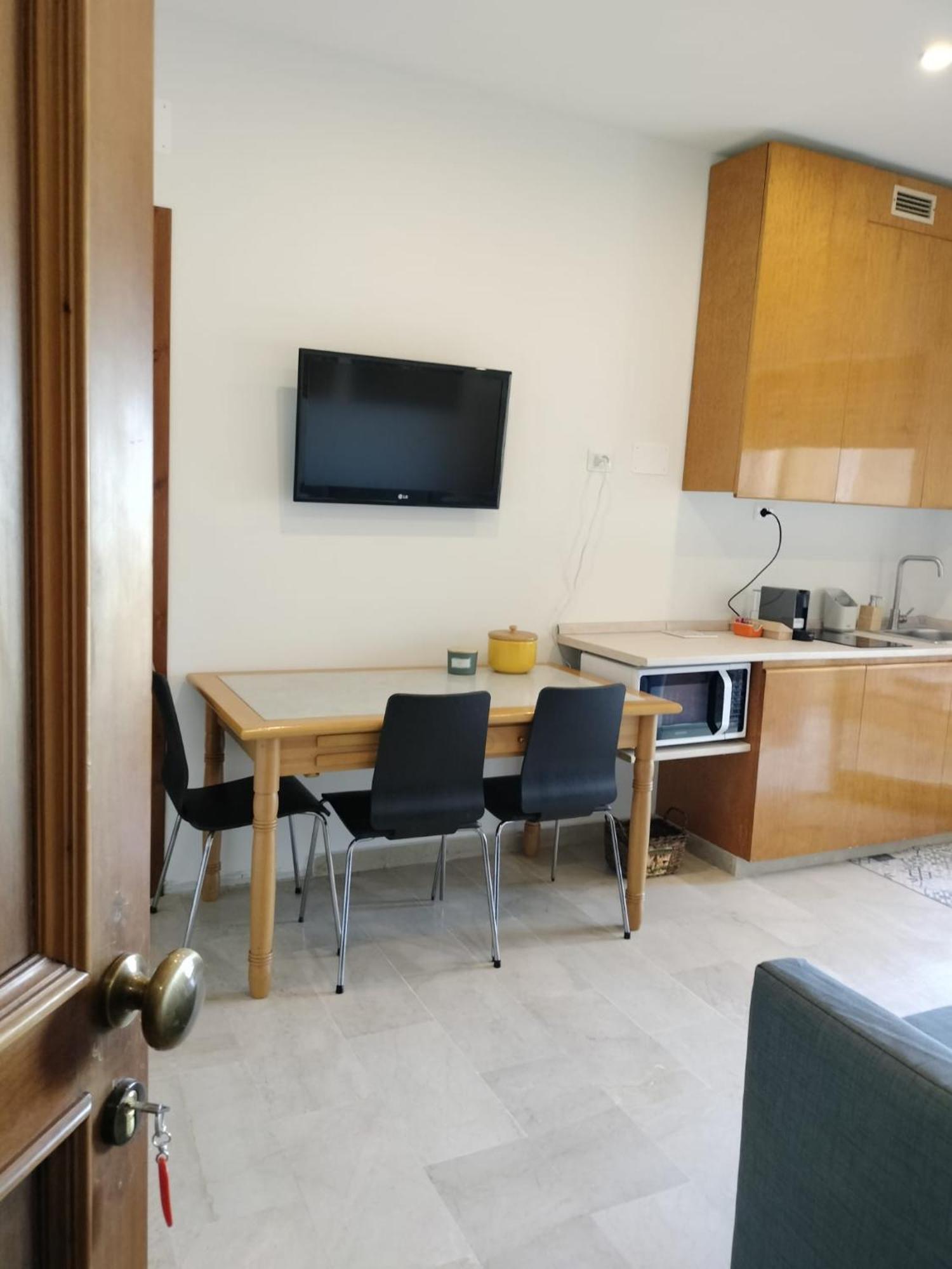 D&P Suites 1 Salemi Bagian luar foto