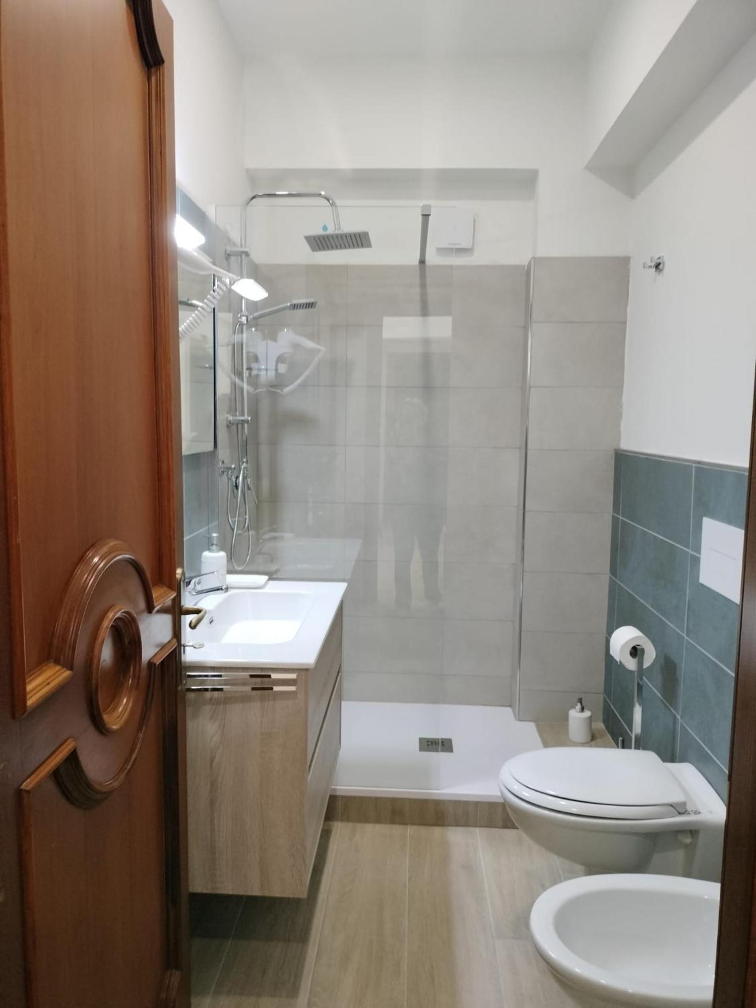 D&P Suites 1 Salemi Bagian luar foto